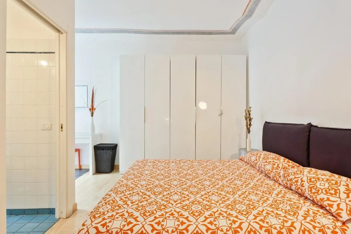 Roma Pizza & Mandolino Apartment Italy