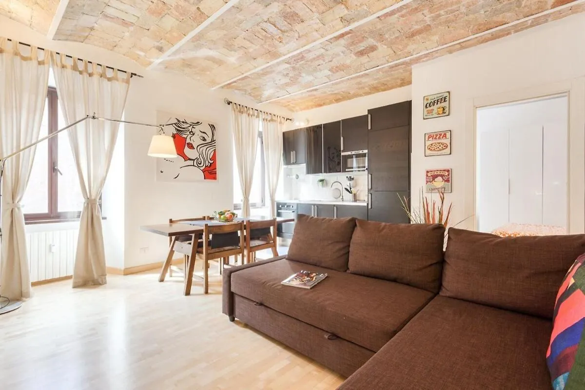 Roma Pizza & Mandolino Apartment