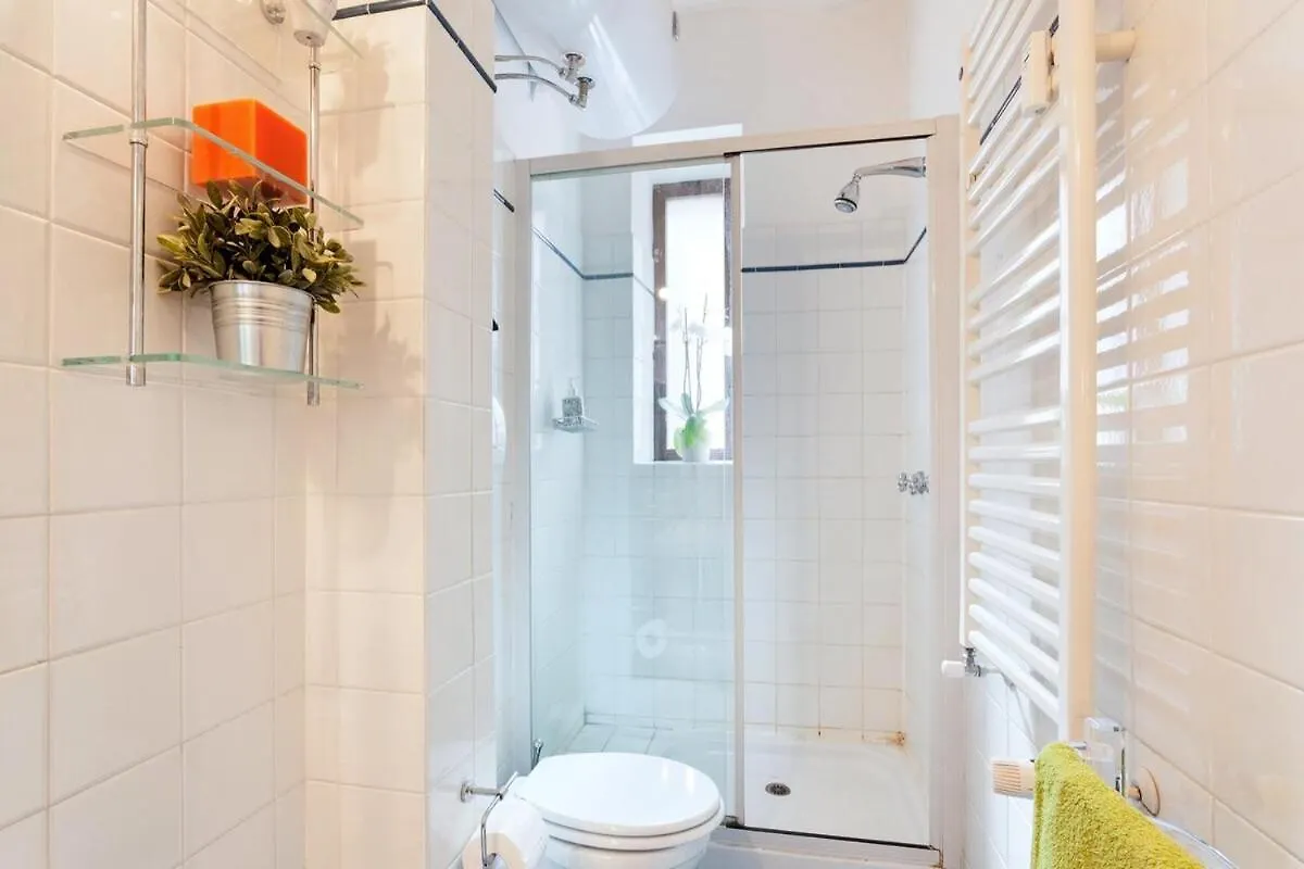 Roma Pizza & Mandolino Apartment